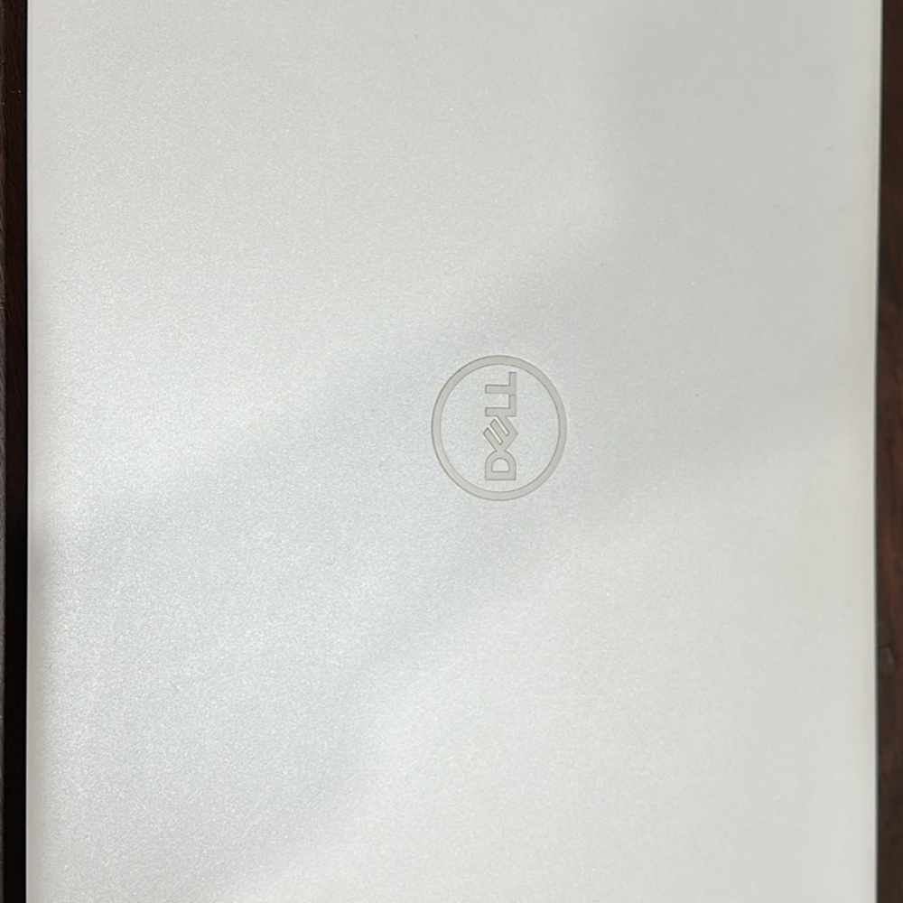 Dell Inspiron 3505 computer